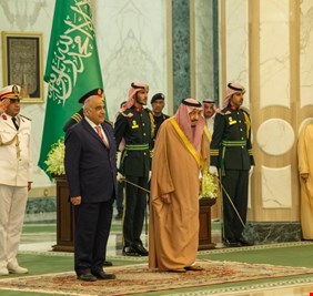 بانتظار التحرك نحو إيران.. هذا ما يحمله عبدالمهدي إلى الخليج