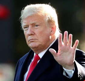 ترامب يفوض الخارجية حظر دخول مسؤولين إيرانيين كبار إلى بلاده