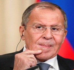 لافروف: علمتني أمي أن لا أقرأ رسائل الآخرين