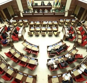 برلمان كردستان يرفع دعوى قضائية ضد شركتي اسياسيل وكورك