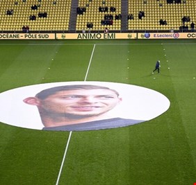 الفيفا يلزم كارديف سيتي بدفع صفقة اللاعب الراحل سالا