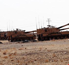 قوات سوريا الديمقراطية تتهم تركيا والفصائل المتحالفة معها بارتكاب جرائم بحق المدنيين في رأس العين