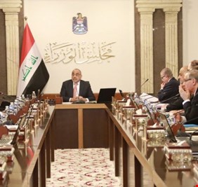 وزير سابق: مجلس الوزراء عمل على إبعاد مدراء نزيهين بسبب تصديهم لملفات الفساد!