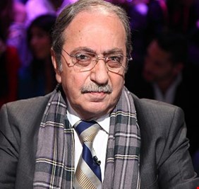 دريد لحام للفنانين السوريين: احذروا