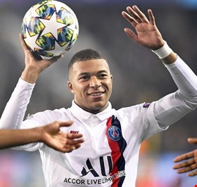 ريفالدو يكشف ما على مبابي فعله حتى يرث ميسي ورونالدو