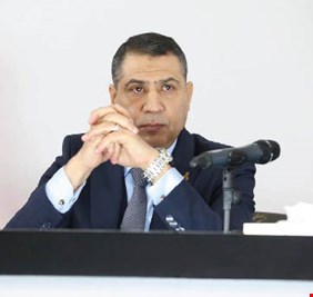 للمرة الثالثة مستشار عبد المهدي يطالبه بالإستقالة، فهل سيستجيب لنداء هذا المستشار  المخلص ؟