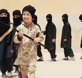 بؤس القاصرين يكشف عن بيانات سرية لـ 100 ألف طفل داعشي ..غالبيتهم عراقيون