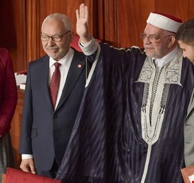 البرلمان التونسي ينتخب رئيس حركة النهضة راشد الغنوشي رئيسا له