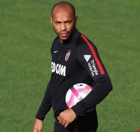 رسميا.. تيري هنري يعود مجددا للتدريب