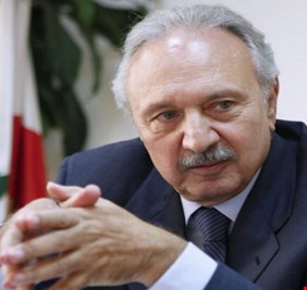 لبنان.. الصفدي ينسحب من الترشح لرئاسة الحكومة