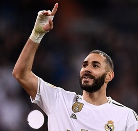 بنزيما ردا على رئيس الاتحاد: دعني ألعب لمنتخب آخر وسنرى!