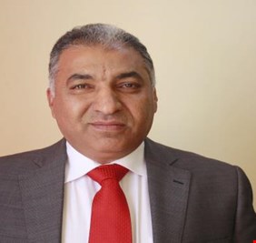 جاسم الحلفي يهاجم “المراهنين” على بقاء عبدالمهدي: لم يستوعبوا قوة الانتفاضة!