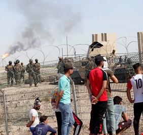 تقرير أميركي: حقول النفط العراقية وموانىء تصديره معرضة لخطر الإغلاق مع تزايد حدة الاحتجاجات