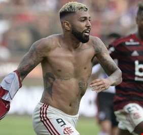 فلامينغو البرازيلي ينتزع كأس ليبرتادوريس من أنياب ريفر بليت الأرجنتيني في الوقت القاتل