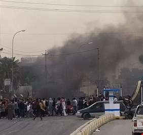 مصادر: تصاعد التظاهرات وقطع للطرق في 5 محافظات جنوبية وسط دعوات للإضراب العام