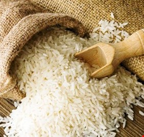 نقل 30 ألف طن من الرز المستورد لصالح التجارة بعد عودة الهدوء الى أم قصر