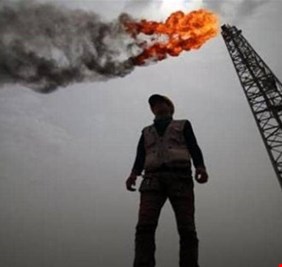 التهدئة الأمريكية الصينية ترفع النفط فوق 63 دولاراً