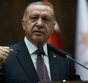 أردوغان: على ماكرون فحص حالة الموت الدماغي لديه