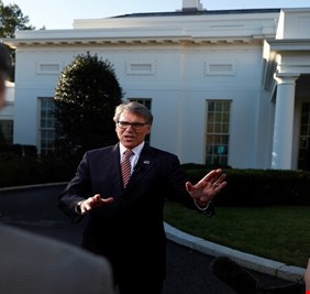 وزير الطاقة الأمريكي يقدم استقالته