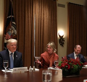 ترامب يتحدث عن أكبر 3 تحديات عالمية ويدعو مجلس الأمن لبحث الوضع في إيران