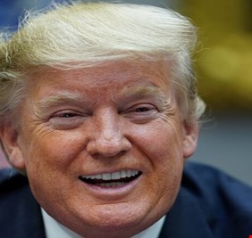 ترامب يشكر إيران على إطلاق سراح طالب أمريكي مقابل عالم إيراني