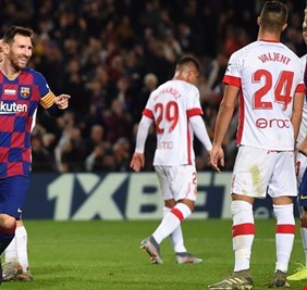 ميسي يقود برشلونة لاستعادة الصدارة بخماسية في شباك ريال مايوركا