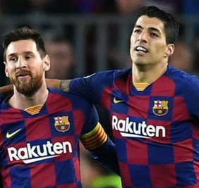 سواريز يجلب ميسي لأوروجواي