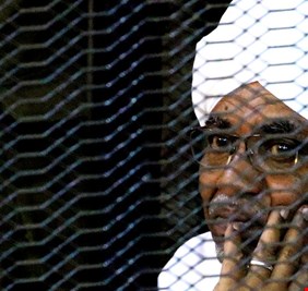 الحكم بمصادرة أموال البشير والتحفظ عليه لمدة عامين في الإصلاح الاجتماعي