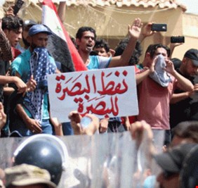 معتصمون بالبصرة يهددون بإيقاف تصدير النفط في حال تسمية ’’السوداني’’ أو   ’’العيداني’’ رئيساً للوزراء