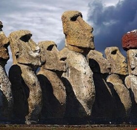 حل اللغز الغامض لتماثيل 