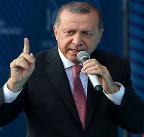 أردوغان للأوروبيين: لن نتحمّل عبء اللاجئين وحدنا