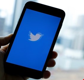 تويتر تحذف ملفات PNG من منصتها