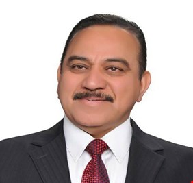 حين يتحدث (الضباط الأحرار ) الى المتظاهرين الشجعان عن مكافحة الفساد في العراق ..