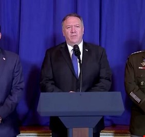 إسبر وبومبيو يطلعان ترامب على آخر التطورات بخصوص الضربات الجوية في العراق