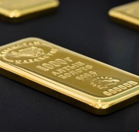 الذهب يسجل أعلى مستوى في 4 أشهر