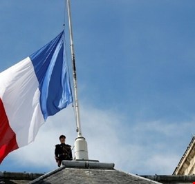 فرنسا تحاكم 