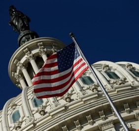 واشنطن بوست : مسؤولون كبار في الإدارة الأمريكية شرعوا في إعداد صيغة أولية للعقوبات ضد العراق