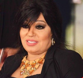 تعليق غريب من فيفي عبده على انفصال أصالة