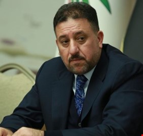 على ذمة موقع  (العراق القوي) الاخباري : أول أمس، كان خميس الخنجر ضد إيران، وأمس صار مع إيران، واليوم عاد الى معاداة إيران، فمن يحزر موقفه غداً كيف يكون ؟