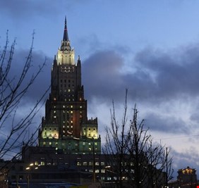 الخارجية الروسية: نأمل في امتناع الولايات المتحدة وإيران عن شن هجمات جديدة