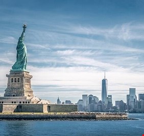 ترامب: بناء جدار بحري حول نيويورك فكرة غبية