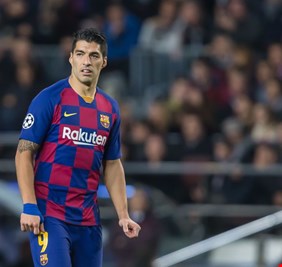 برشلونة يحسم موقفه من ضم بديل لسواريز