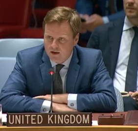 بريطانيا توجه رسالة للحكومة العراقية بشأن المتظاهرين: استجيبوا لمطالبهم بالاصلاح