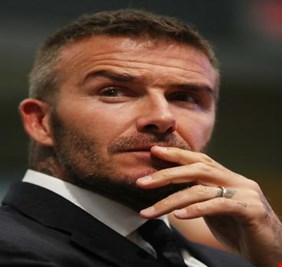 بيكهام يطارد ثنائي برشلونة