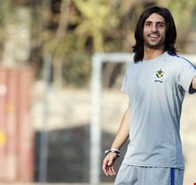 مدرب الإسماعيلي يتمسك بهمام طارق