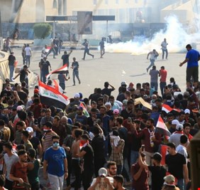 قيادي صدري : أحزاب القمع وميليشياتهم قرروا تصفية المتظاهرين من أجل بقائهم في السلطة