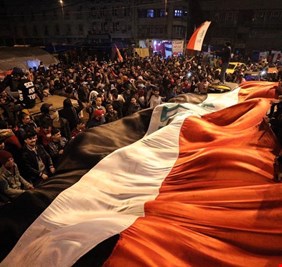 بعد إنسحاب جمهور التيار الصدري، وحرق الخيام .. إنتفاضة الشعب تولد من جديد