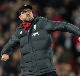 أحد نجوم ليفربول السابقين يفجر مفاجأة مدوية بشأن مستقبل كلوب مع 