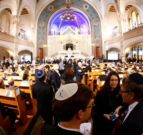 برلين تدعو الاتحاد الأوروبي إلى تجريم إنكار الهولوكوست