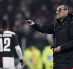 ساري يعادي جماهير يوفنتوس بتصريحاته عن نابولي